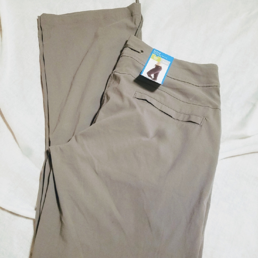 NWT Columbia Omnishield Pants
